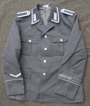 wr16s.jpg (5379 bytes)