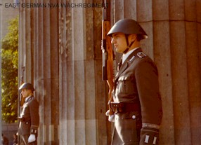 wachregi.jpg (20132 bytes)